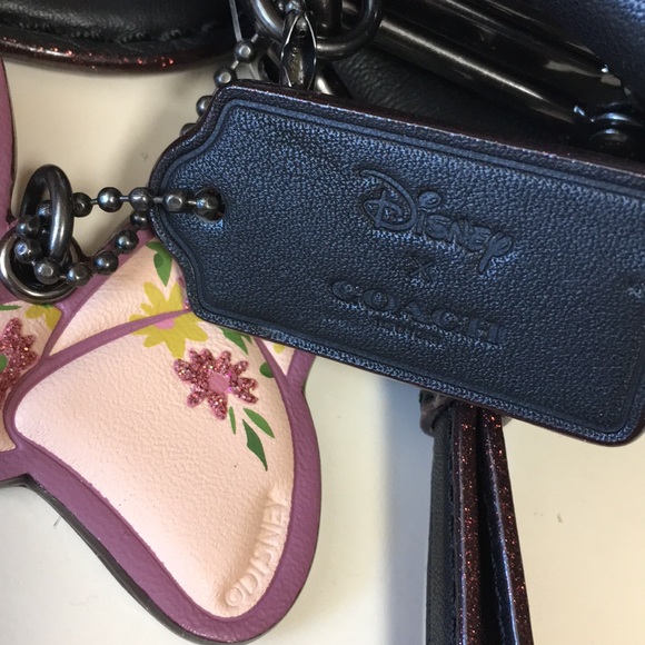 Coach Disney Minnie Mouse Wristlet - Picture 3 of 13